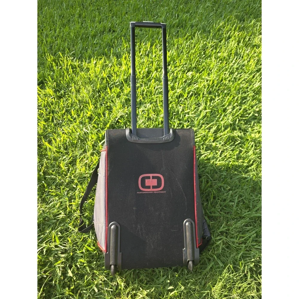 Ogio Rolling Travel Duffel Bag Black Maverick Carry On Luggage Wheels Layover l